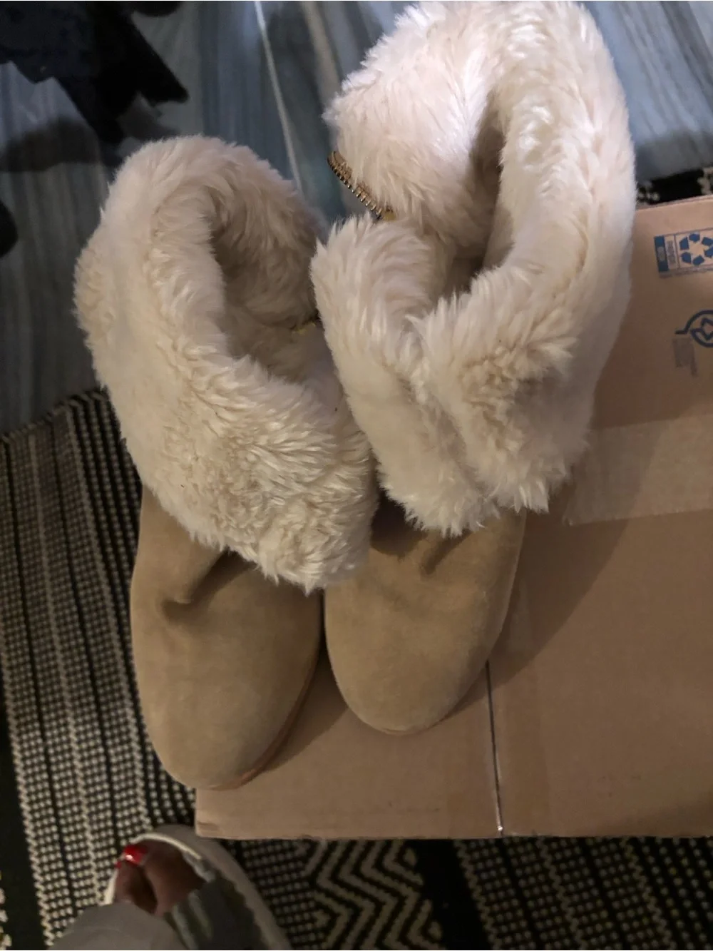 Plush Faux Fur Collar Ankle Booties - Cream